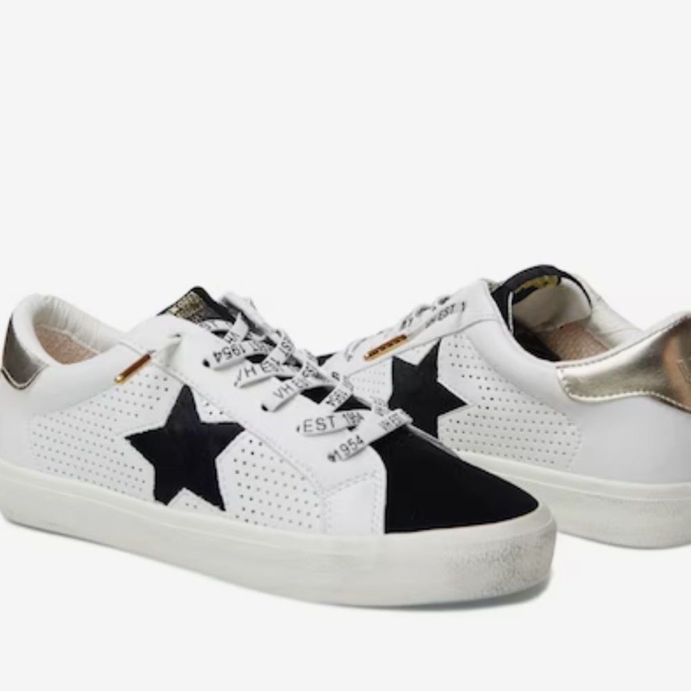 Vintage Havana Gadol sneakers size 8.
